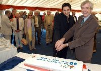 Vice-Chancellor, David Melville, and Kent Union President, David Budd, cutting the 40th anniversary celebration cake